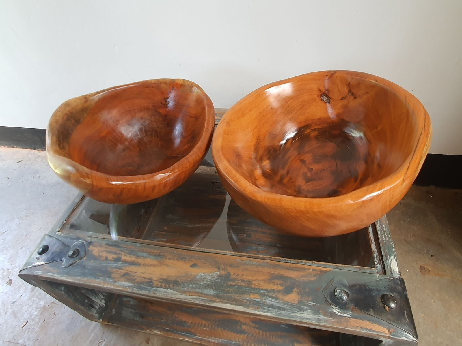 Large Mvule bowls